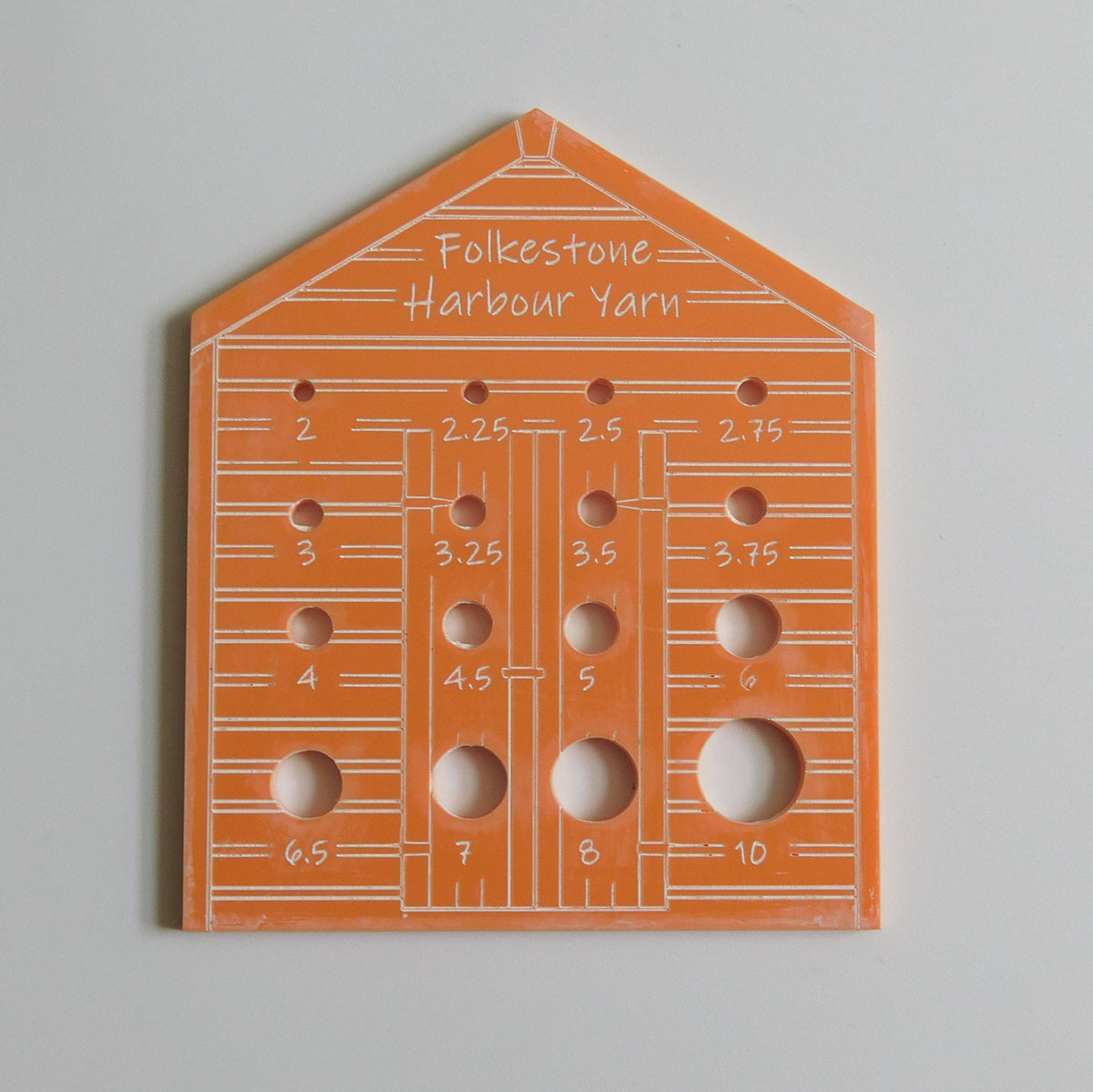 Beach Hut Knitting Needle Gauge       Metric     Choice of Pastel colours