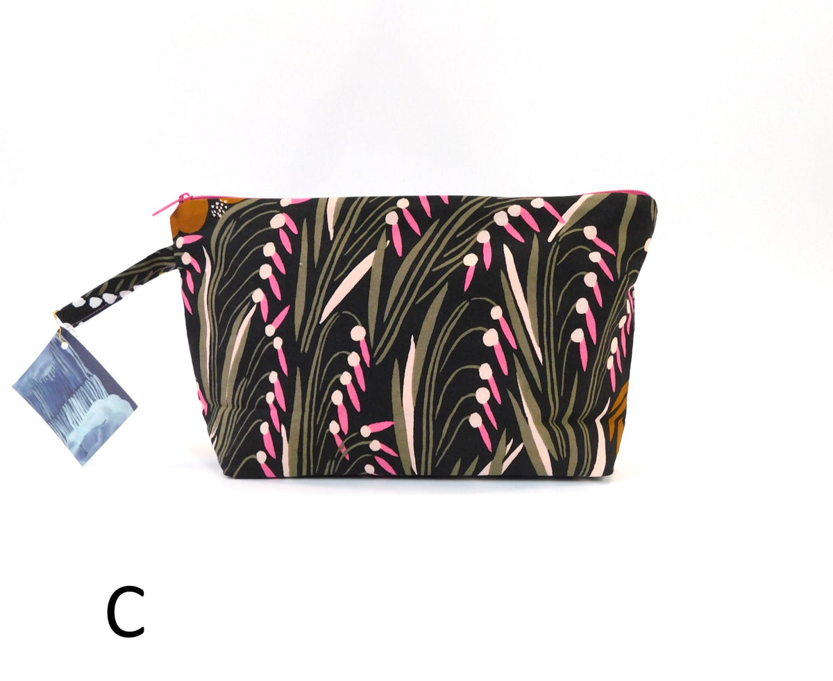 Marimekko Letto Fabric Zip Pouch  3 options    Black Pink Chestnut Yellow