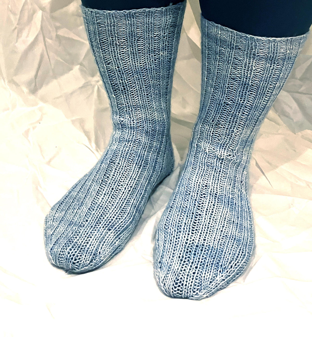 Simple Ribbed Sock Knitting Pattern 3 sizes    PDF  Instant Download