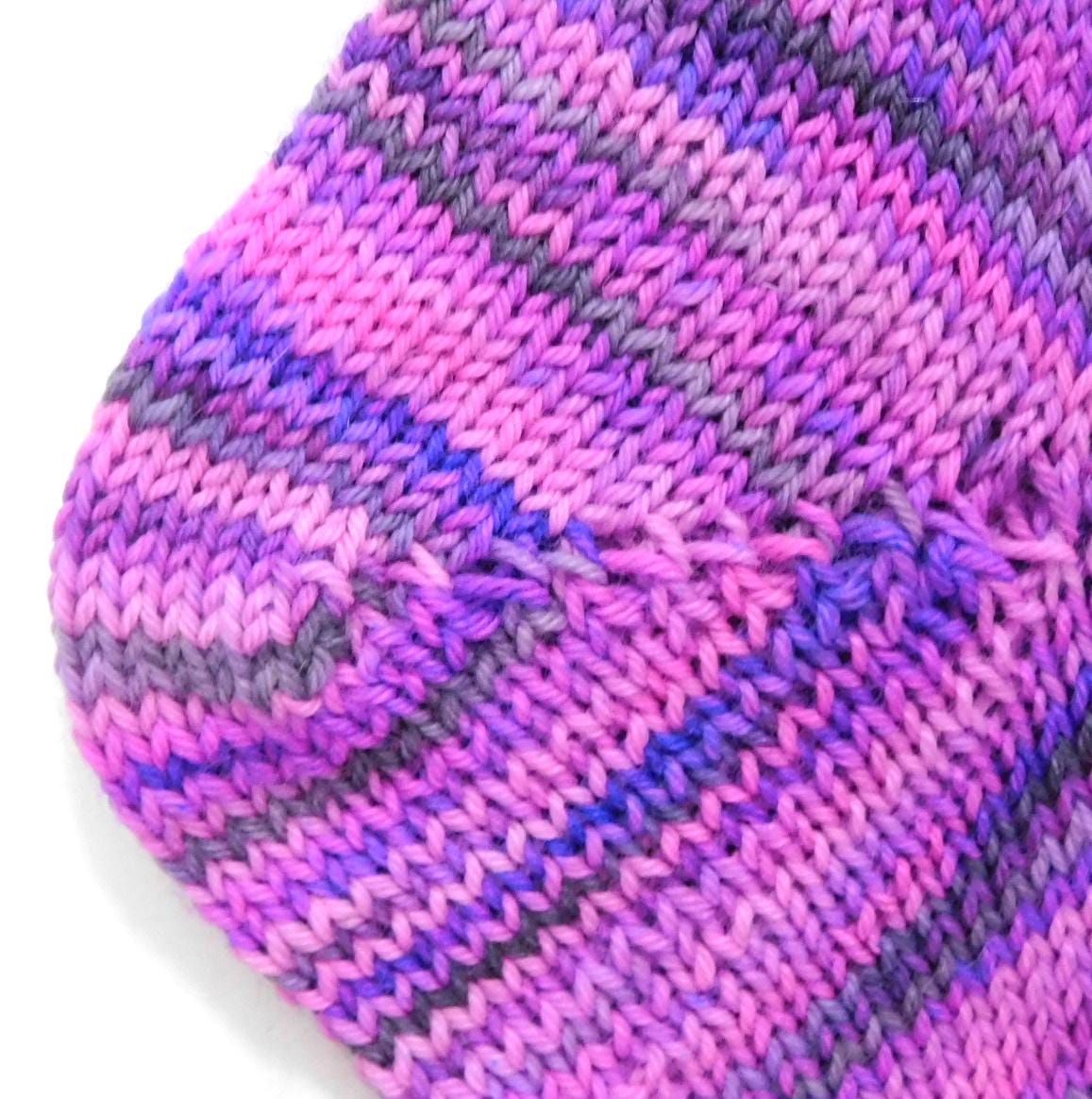 Simple Short Row Sock Knitting Pattern 4 sizes    Digital Download