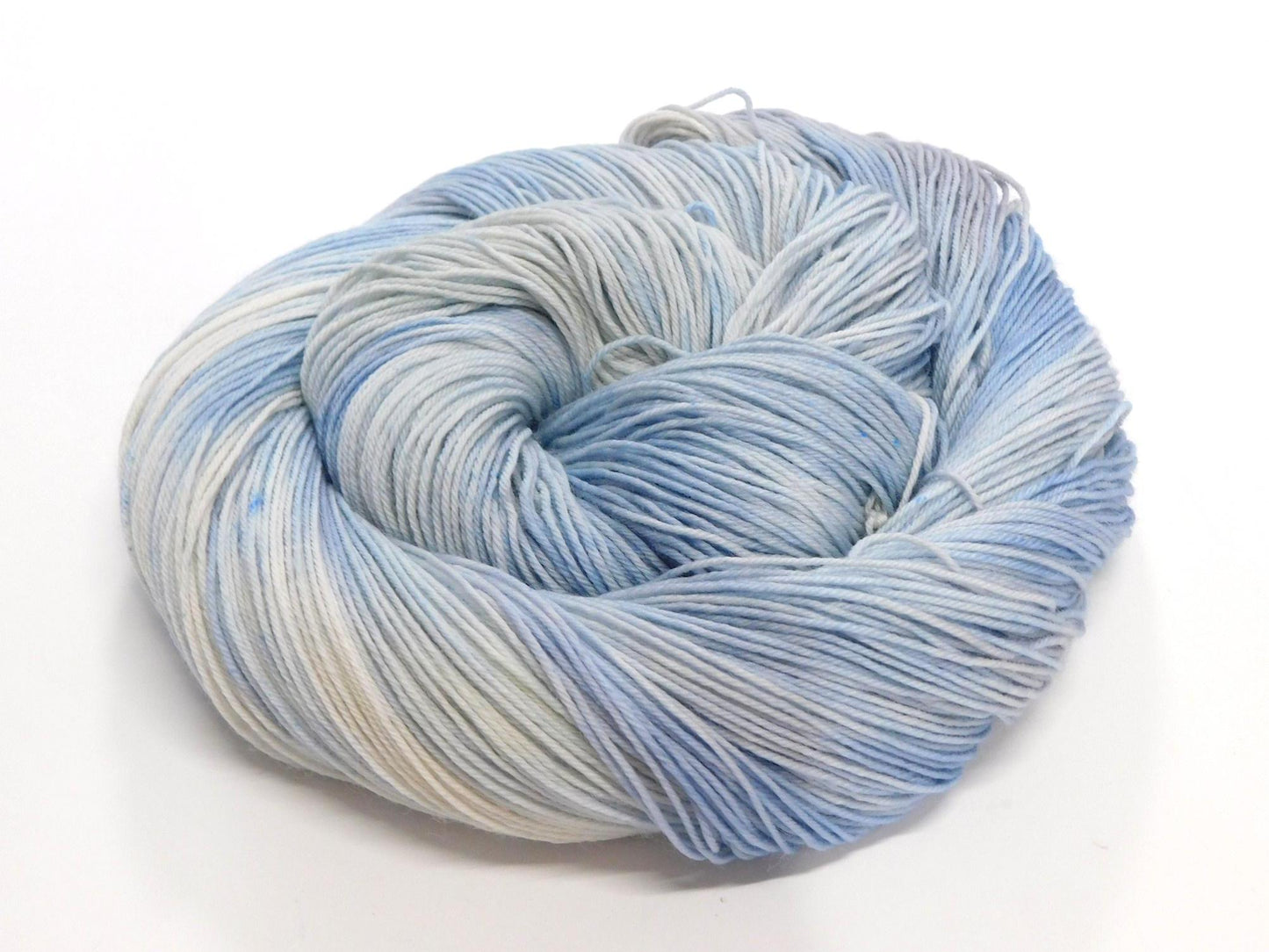 Vesivirta Watercurrent Blue White Variegated Merino Sock yarn 4ply 100g