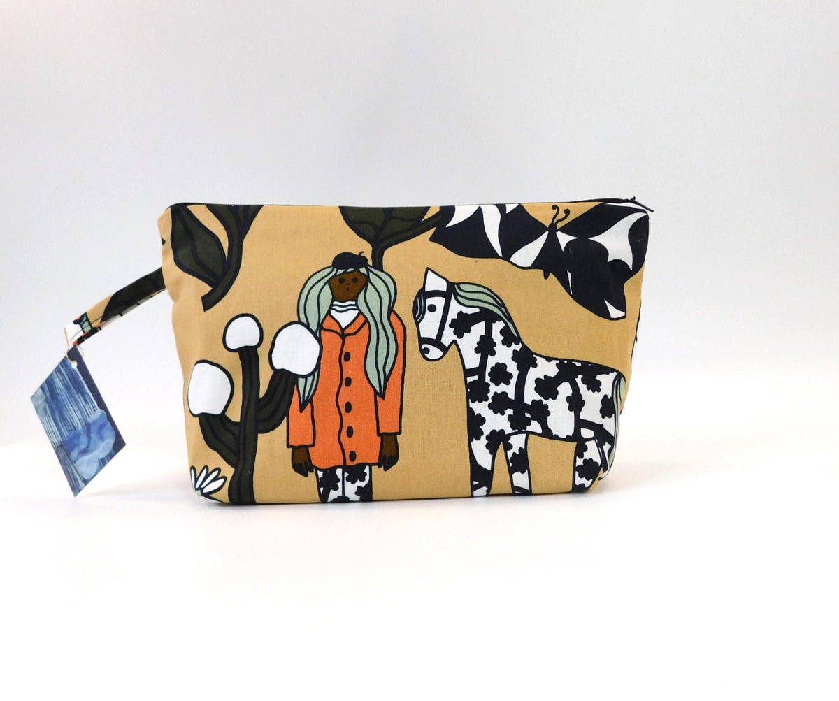 Marimekko Marikyla Fabric Zip Pouch  2 options    Tan Orange Olive White