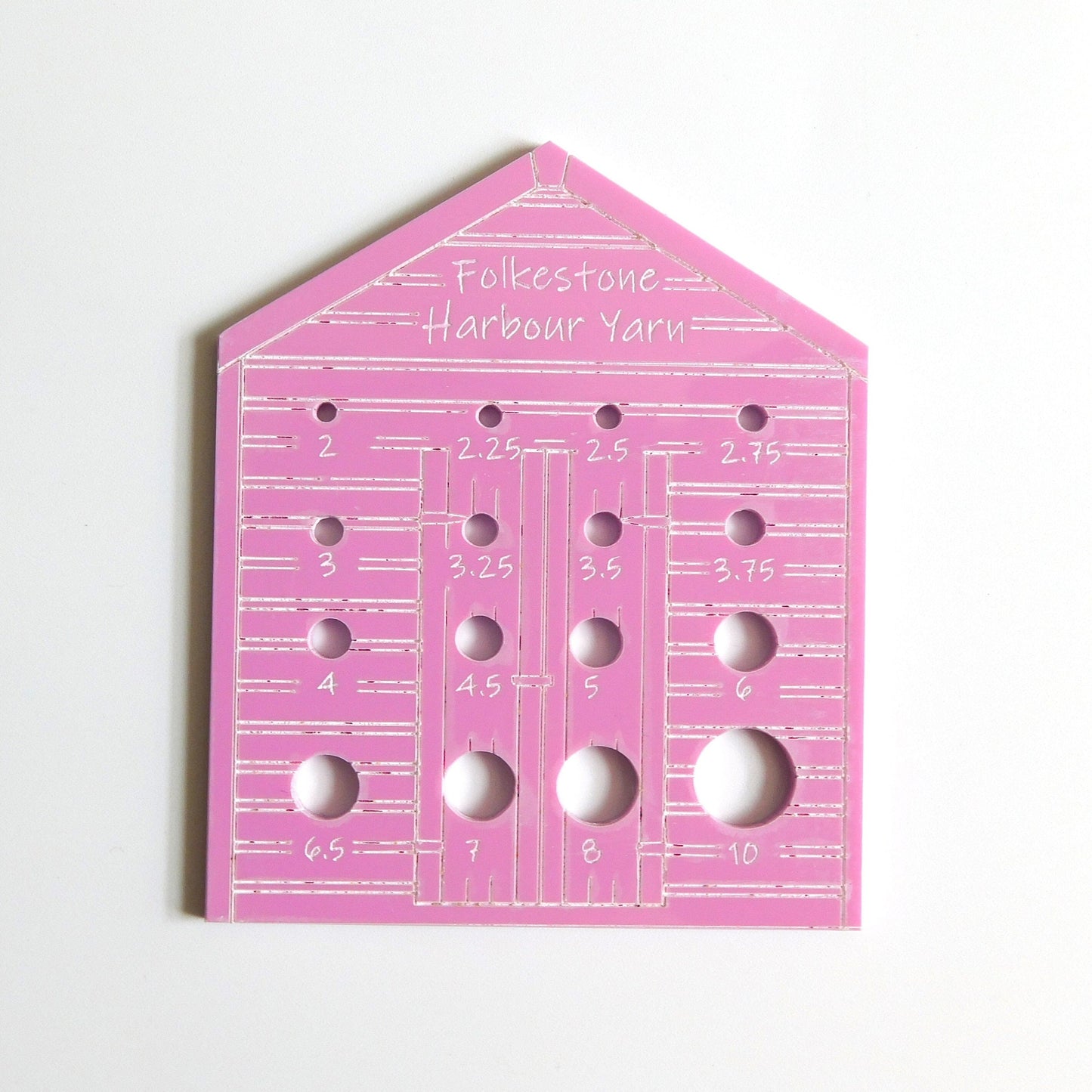 Beach Hut Knitting Needle Gauge       Metric     Choice of Pastel colours
