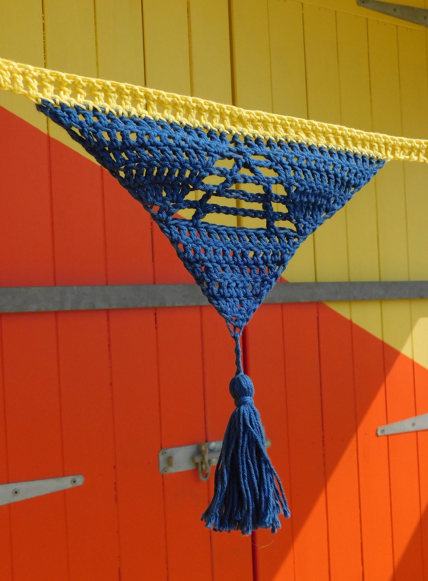 Beach Hut Bunting   Crochet Pattern  Digital Download