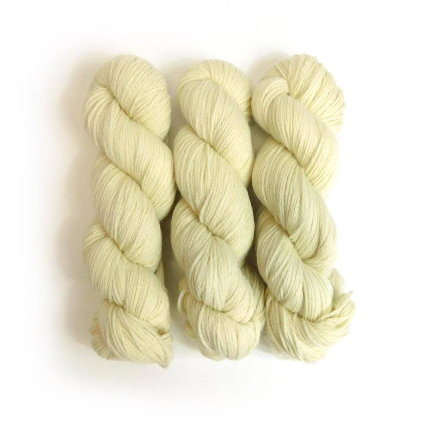 Old Romney Natural White Kent Romney DK Weight Yarn 100g Skein