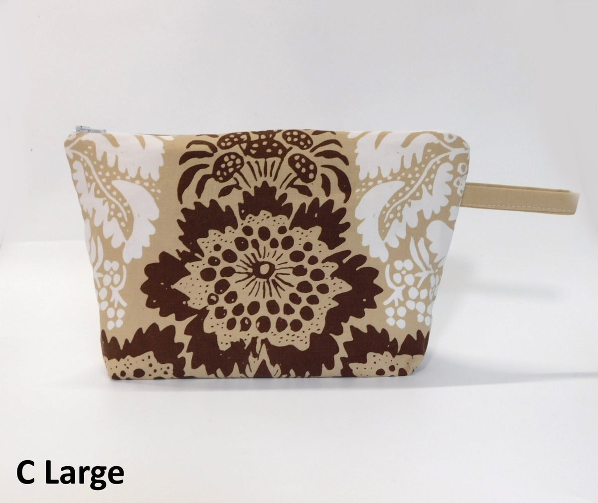 Marimekko Ananas Fabric Zip Pouch in White & Beige         size Large 10"
