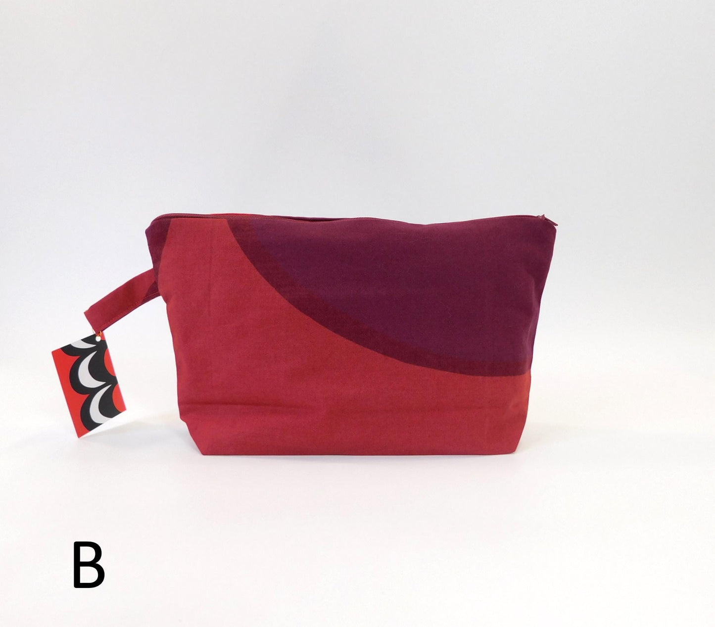 Marimekko Kaivo Fabric Zip Pouch  3 options    Red Purple