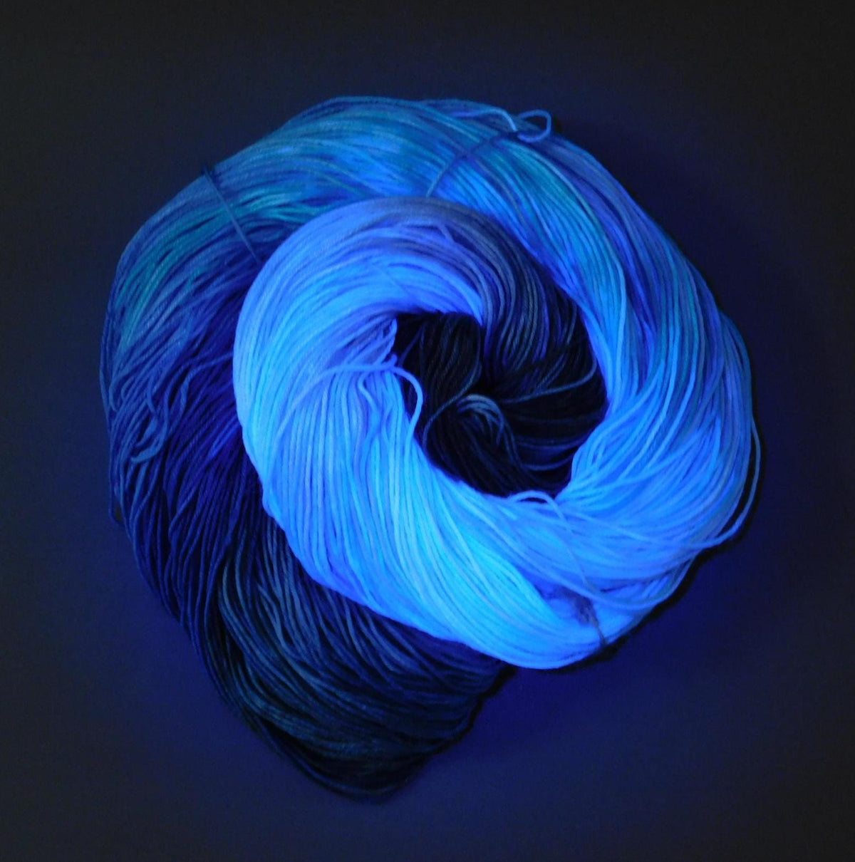 RAMMSKEINS: Richard         100g Variegated Turquoise Blue Sock Yarn   Fluorescent/UV Reactive