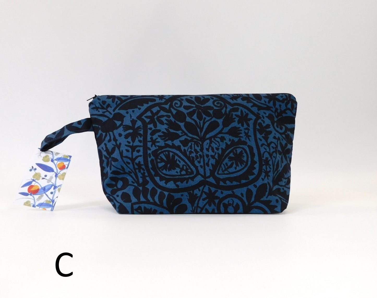 Marimekko Kulkunen Fabric Zip Pouch  4 options    Blue or Mustard