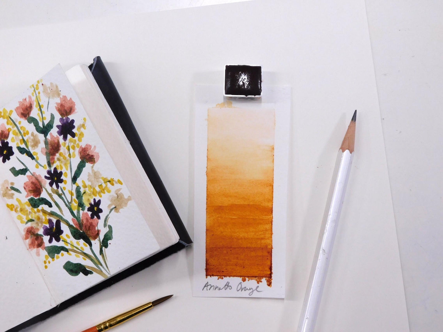 Natural Pigment Honey Watercolour Half Pans      17 Colours
