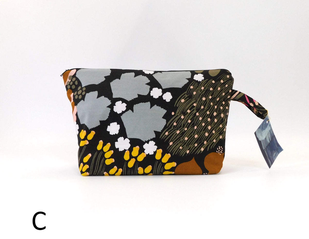 Marimekko Letto Fabric Zip Pouch  3 options    Black Pink Chestnut Yellow
