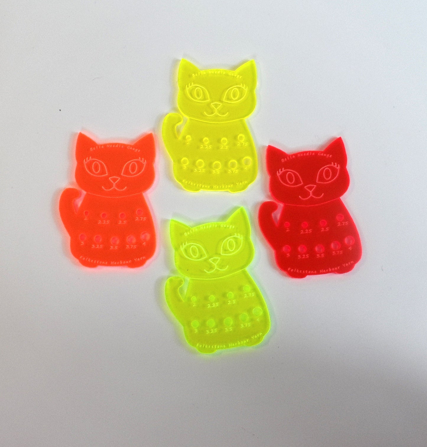 Bella Cat Knitting Needle Gauge: Acid Green Metric Sock Needle Sizer