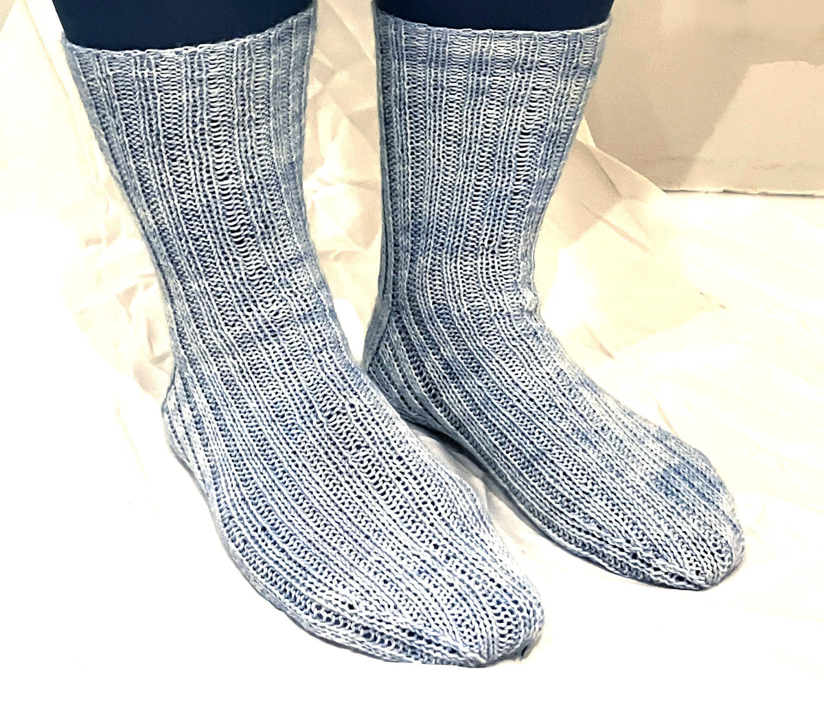 Simple Ribbed Sock Knitting Pattern 3 sizes    PDF  Instant Download
