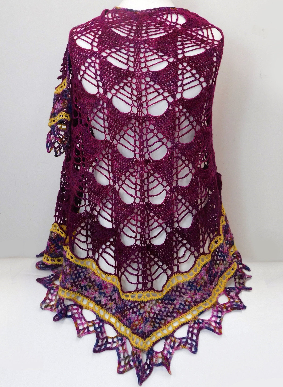 Arrowhead Shawl      Crochet Pattern      Digital Download