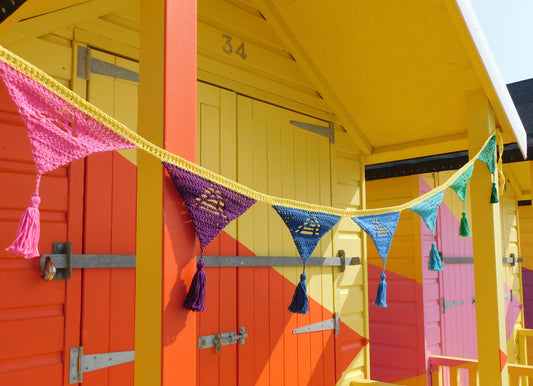 Beach Hut Bunting   Crochet Pattern  Digital Download