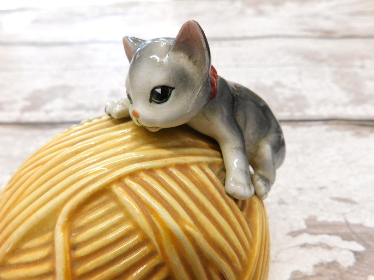 Vintage Ceramic Kittens on a Yarn Ball Piggy Bank