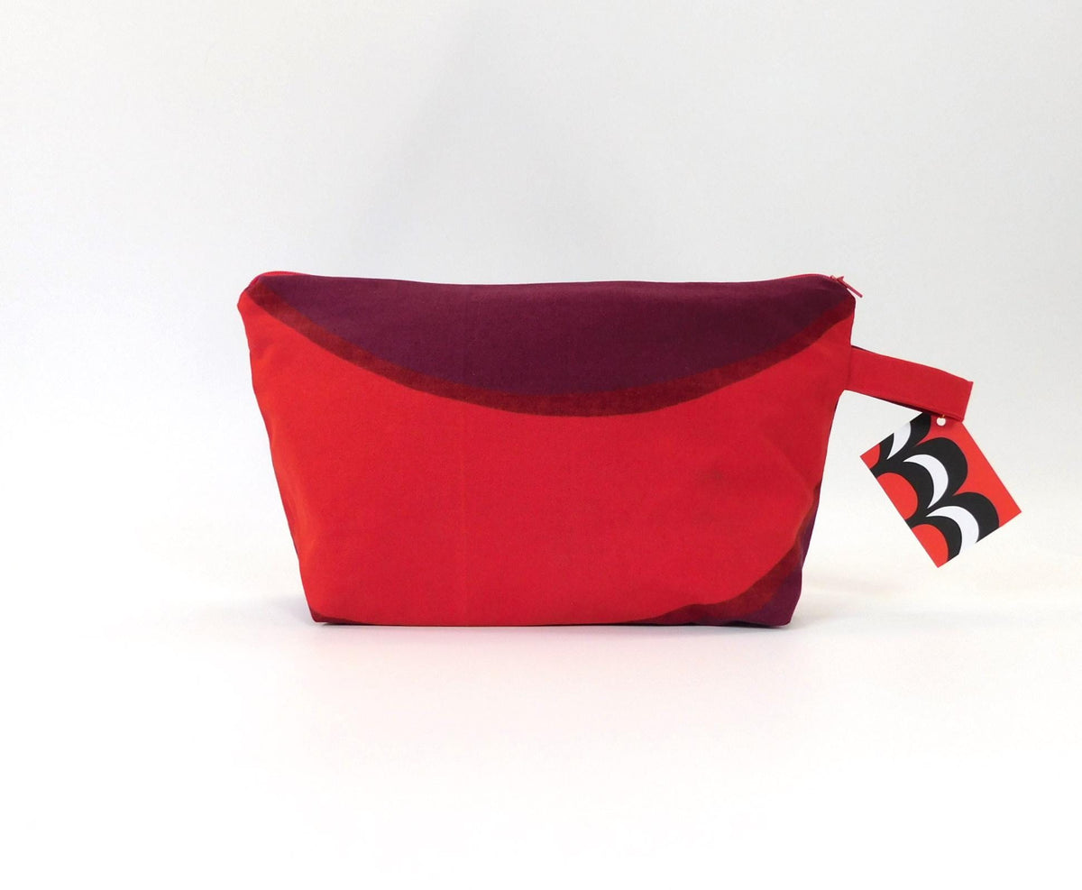 Marimekko Kaivo Fabric Zip Pouch  3 options    Red Purple