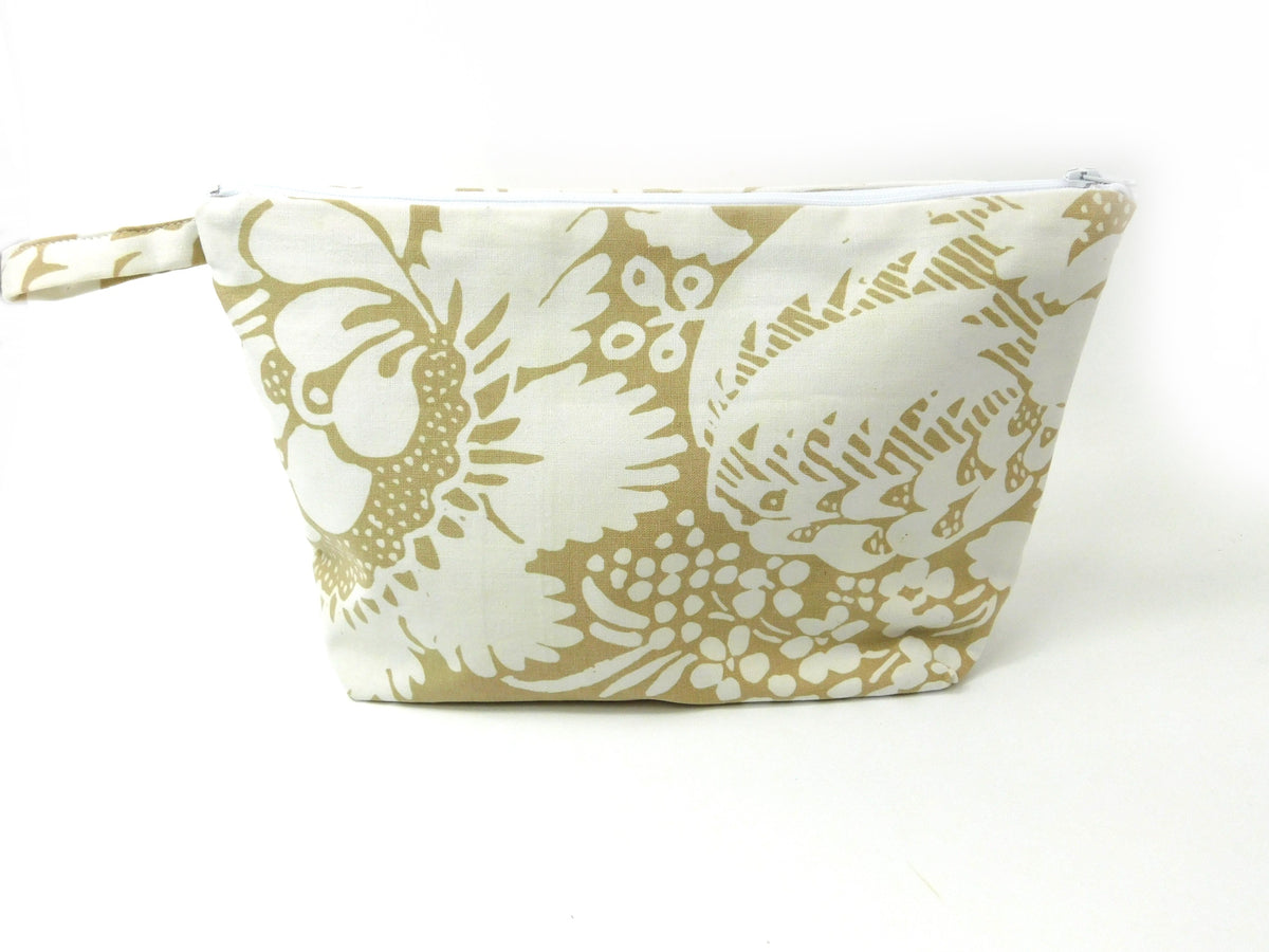 Marimekko Ananas Fabric Zip Pouch in White & Beige         size Large 10"