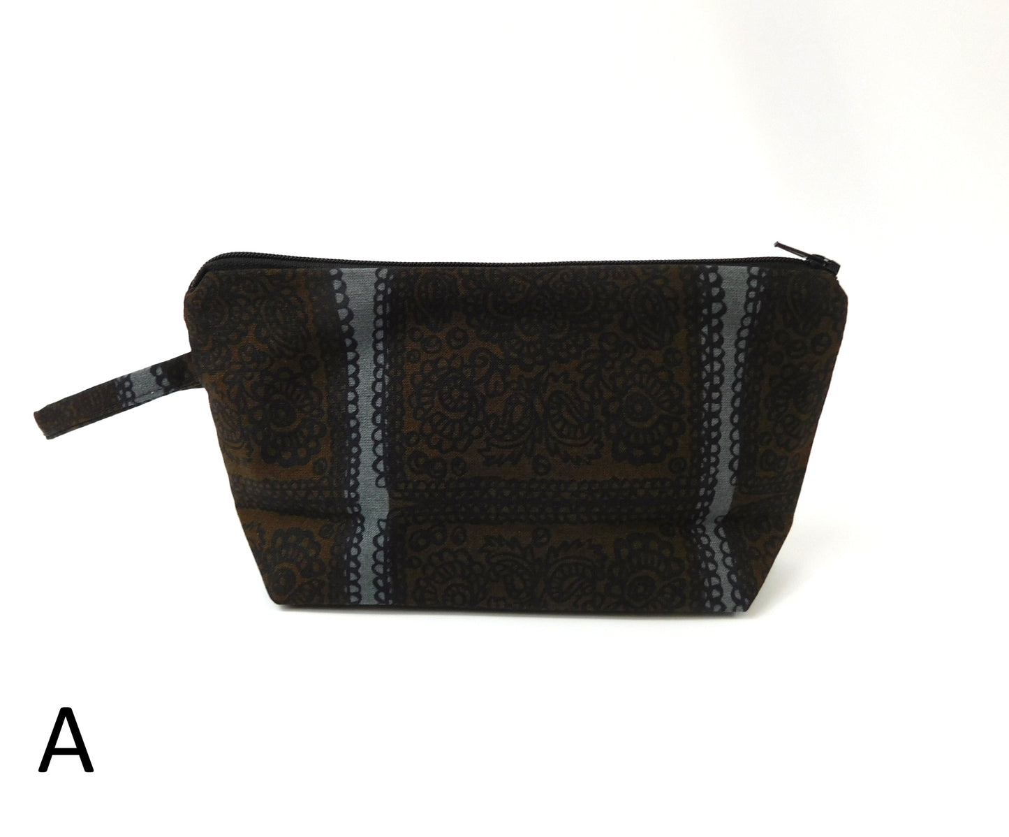Marimekko Tantsu Fabric Zip Pouch      Grey  size Small 7.5"