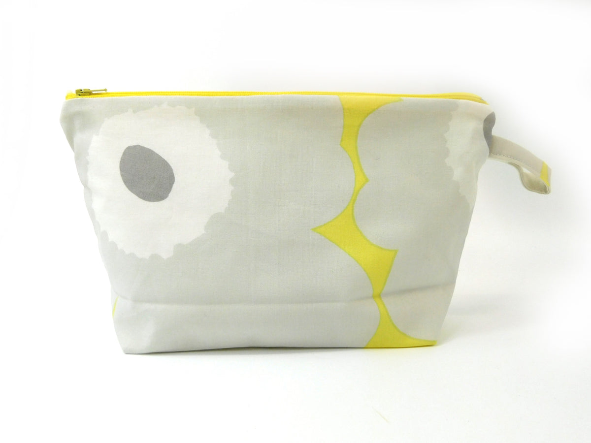 Marimekko Unikko Fabric Zip Pouch in Yellow & Grey            size Large 10.5"